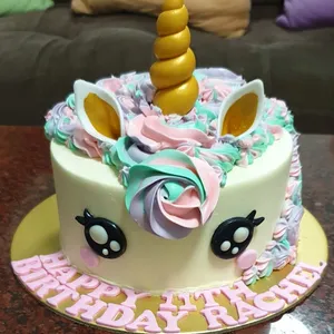 1x Unicorn Buttercream Cake @$70 (Size: 6) (Flavour: Fudgy Chocolate (most popular!)) (Add-on Desserts: None) (Add-on Balloons : Unicorn & Castle)
