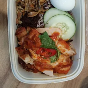 Nasi Lemak Ayam Masak Merah