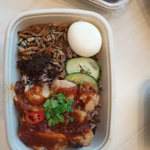 Nasi Lemak Ayam Masak Merah