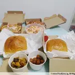 Golden Pillow Curry Chicken