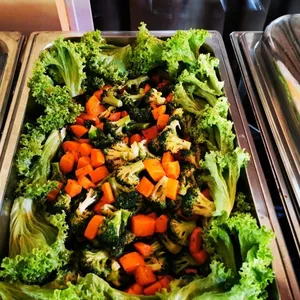 Broccoli, Carrot in Butter Glaze *