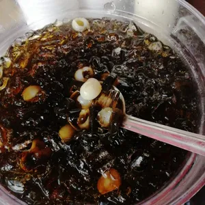 Chin Chow w Longan