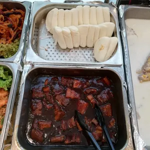 Braised Pork w/ Bun • 扣肉包(Chef's Recommended)