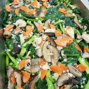 Mixed Mushroom With Kai Lan