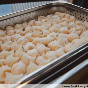 Steamed Mini Har Kao with Sweet Sauce 蒸虾角