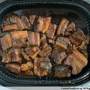 扣肉馒头 Braise Pork w/ Bun