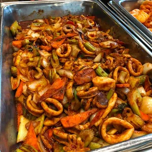 Sautéed squid in sambal dressing 招牌叁芭苏东