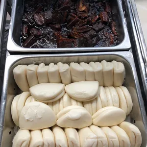 扣肉馒头 Braise Pork w/ Bun