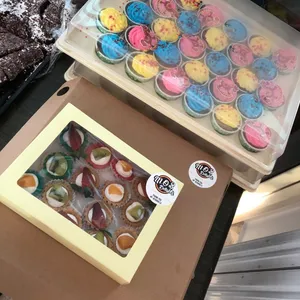 Happy Cupcakes