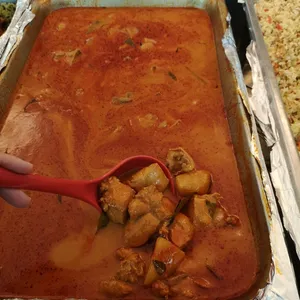 Curry Chicken • 咖哩鸡(Chef's Recommended)