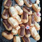 Mini Chocolate Éclair
