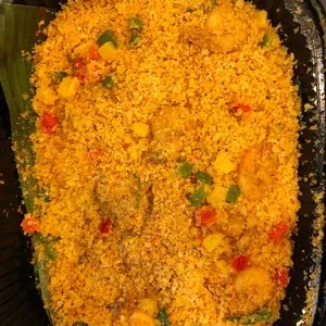 Panko-coated Butter Garlic Prawns <i>tossed with aromatic curry leaf </i>