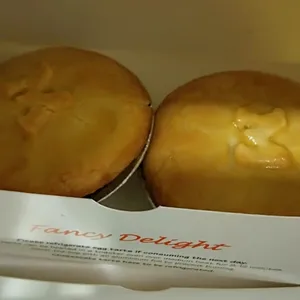 1x Pot Pies (Regular - Two to share) @$5 (Flavour 1 : Curry Chicken) (Flavour 2 : Curry Chicken)
