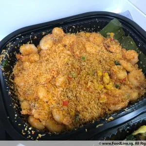 Panko-coated Butter Garlic Prawns <i>tossed with aromatic curry leaf </i>