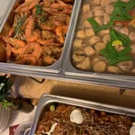 Oatmeal honey prawn 麦片蜜汁虾