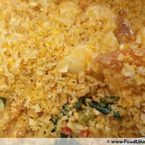 Panko-coated Butter Garlic Prawns <i>tossed with aromatic curry leaf </i>