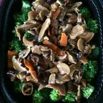 香菇西兰花 Sauteed Broccoli w/ Mushroom