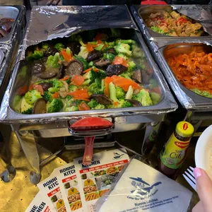 Broccoli w/ Mushroom • 双菇兰花(Chef's Recommended)