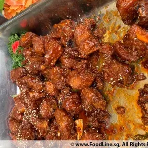 蜜汁排骨 Pork Ribs w/ Honey Sauce