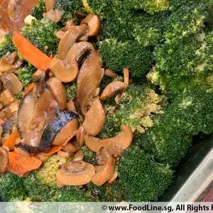 三菇西兰花 Broccoli w/ Assorted Mushroom