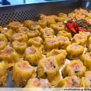 Steamed Mini Prawn Dumplings (Siu Mai) 蒸虾子烧卖