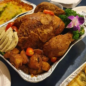 Traditional Roast Turkey with Chicken Chestnut Stuffing and Cranberry Compote <i>4.5-5kg</i>