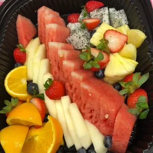 Fresh Fruit Platter (Vg) <i>assorted tropical fruits</i>
