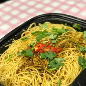 Brown Butter Aglio Olio (V) <i>with crushed pistachio</i>