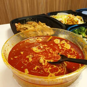 Signature Nonya Curry Chicken 招标娘惹咖哩鸡