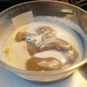 Steamed Yam Paste with Gingko Nut  蒸芋泥白果