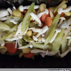 Sauteed Garden Vegetables w Gingko Nut 富贵莲藕炒白果什锦 <i>Serves 5 - 6 pax</i>