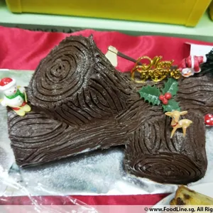 Xmas Log Cake (Chocolate) (1Kg)