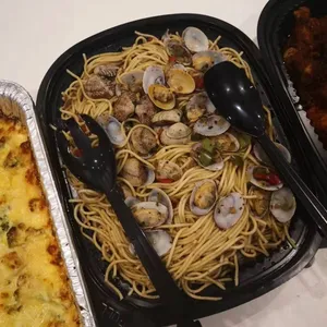 Vongole With Little Neck Clams