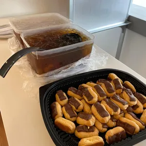 Mini Chocolate Éclair