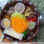 Top Shell Abalone Yu Sheng 香鲍鱼生 <i>Serves 12 pax</i>