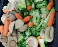 Buttered Broccoli w Carrots | Customer Photo | Team Catering Pte Ltd