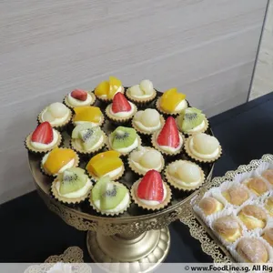 1x Deluxe Party Bundle @$239 (Mini Fruit Tarts: Mini Fruit Tarts - 36 pcs) (Mini Tarts - 36 pcs: Mini Passion Fruit Meringue Tart - 36 pcs) (Mini Special Flavor Tarts - 24 pcs: Mini Salted Caramel Chocolate Tart With Crispy Chocolate Pearls - 24 pcs) (Éclair or Puff - 36 pcs: Mini Cream Puff - 36 pcs) (Mini Cupcakes - 25 pcs: Vanilla - 25 pcs)