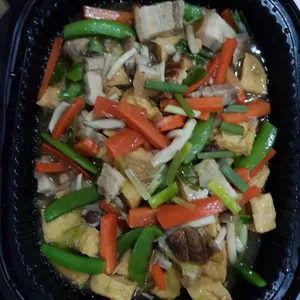 Braised Beancurd w/Roast Pork & Leek