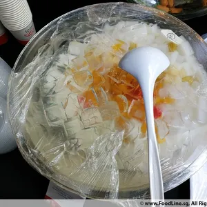 Chilled Almond Beancurd with Fruit Cocktail