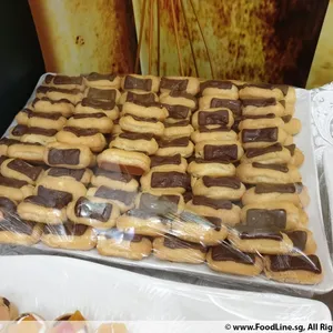 Mini Chocolate Éclair