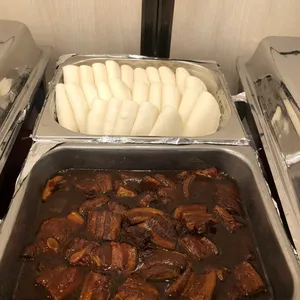 Braised Pork w/ Bun • 扣肉包(Chef's Recommended)