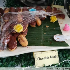 Chocolate Éclair