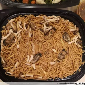 Braised Ee Fu Noodles with Double Mushroom and Dried Oyster