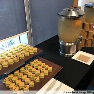 Yuzu Chiffon Cake (V) <i>with light matcha mousse</i>