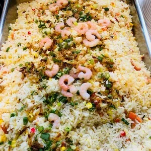 虾仁炒饭 Fried Rice w/ Shrimp