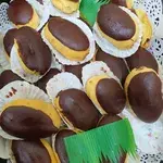 Mini Chocolate Eclair