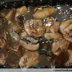 Braised Chicken w Sea Cucumber & Mushroom 海参焖香菇鸡 <i>Serves 5 - 6 pax</i>