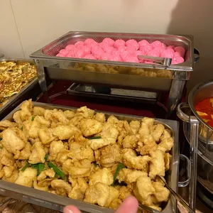 Garlic Pepper and Salt Prawn *DF 蒜香椒盐虾球