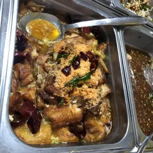 Fortune Black Bean Dory with Golden Floss <i> with ginger infused marble egg white sauce </i>