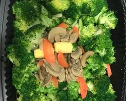 Broccoli mixed mushroom w fatt choy 发财西兰花杂菇 | Customer Photo | FattyDaddyFattyMummy